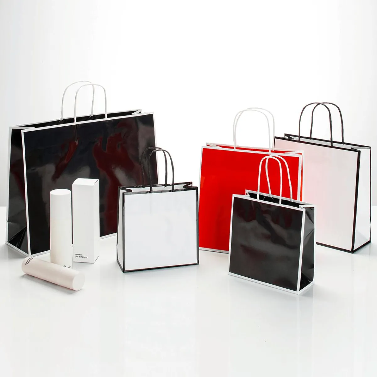 Bolsas De Regalo Y Bolsas Portátiles>DecoWoerner Bolsa De Papel "Coco" 18 X 18 Cm 25 Piezas, 155gr/m² blanco