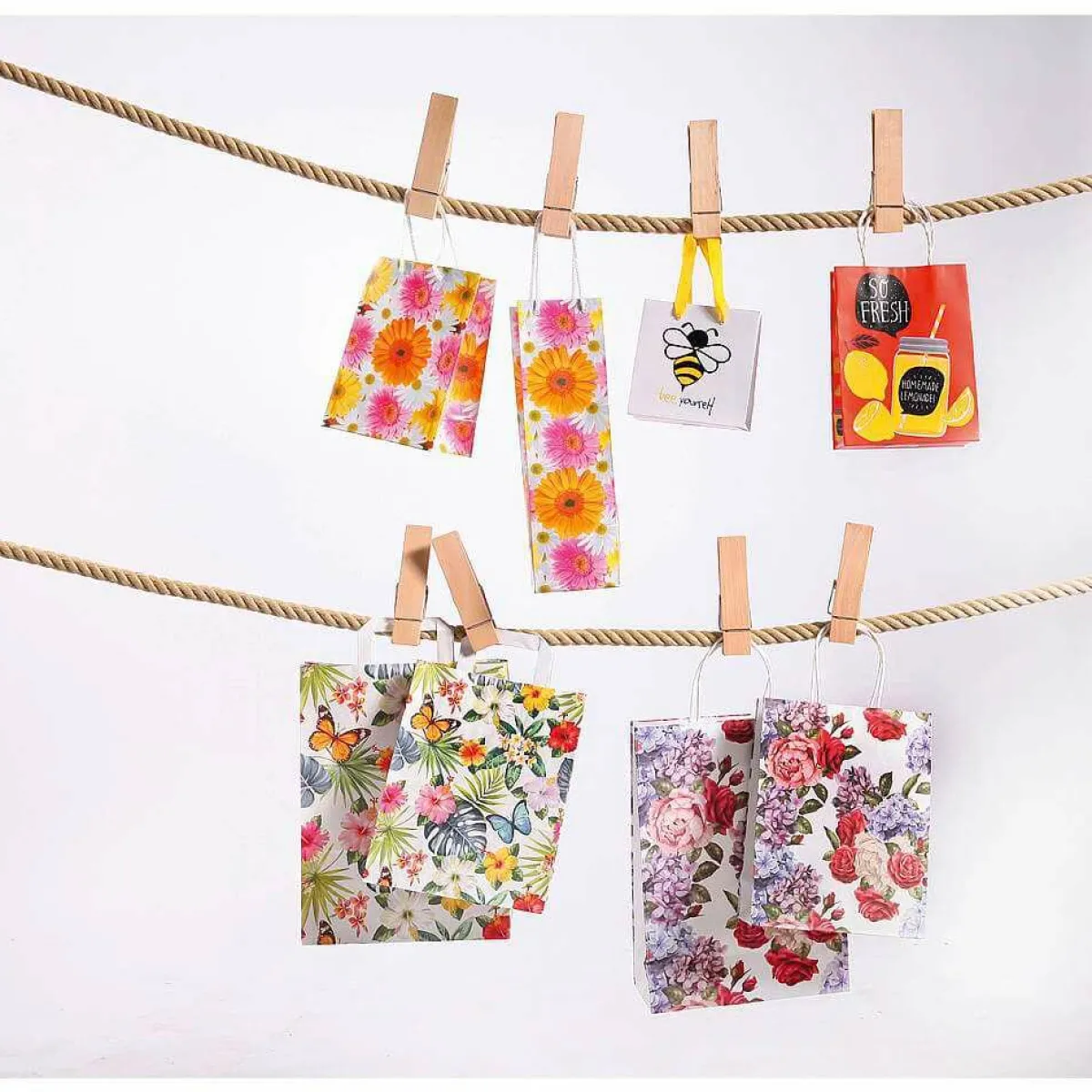 Bolsas De Regalo Y Bolsas Portátiles>DecoWoerner Bolsa De Papel Kraft "Tropical" 28 X 22 X 10 Cm multicolor