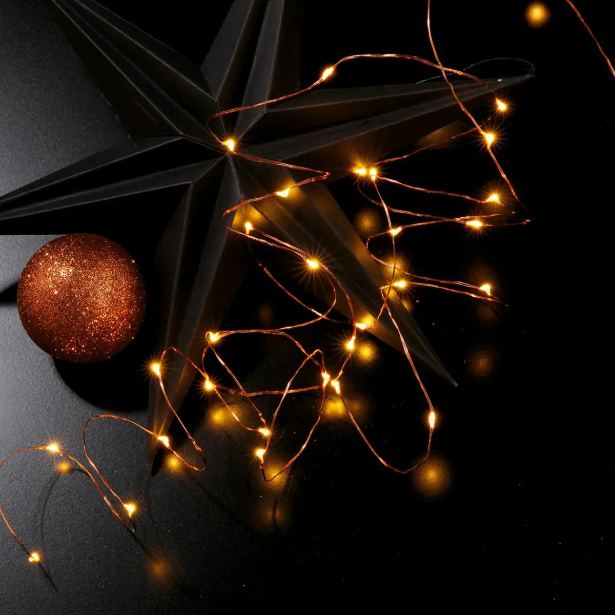 Luz Decorativa>DecoWoerner Cadena De Luces LED Con Alambre Con Baterías Para Interiores, 50 LED, 5 M marrón