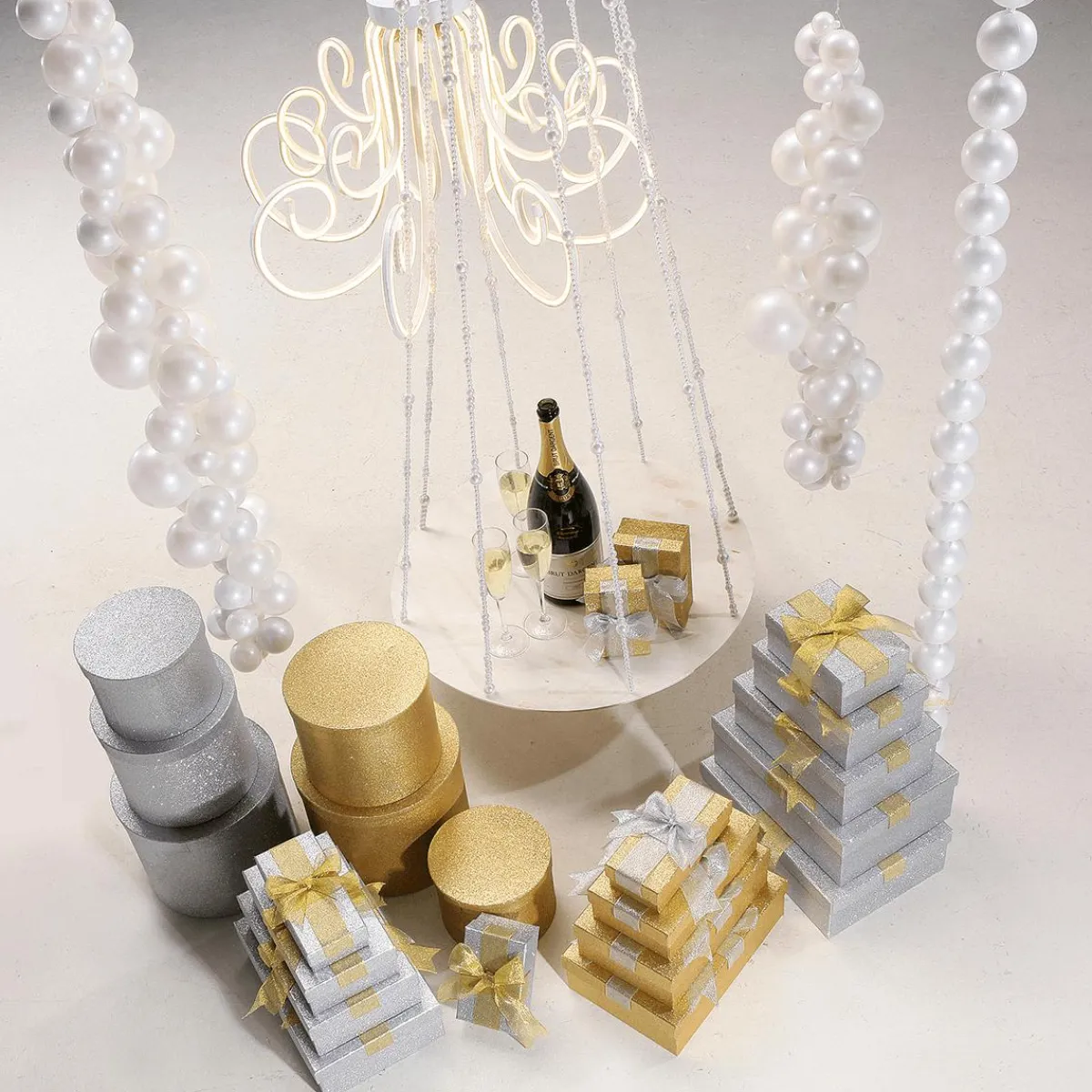 Cajas De Regalo>DecoWoerner Cajas De Cartón De Regalo , 3 Piezas oro