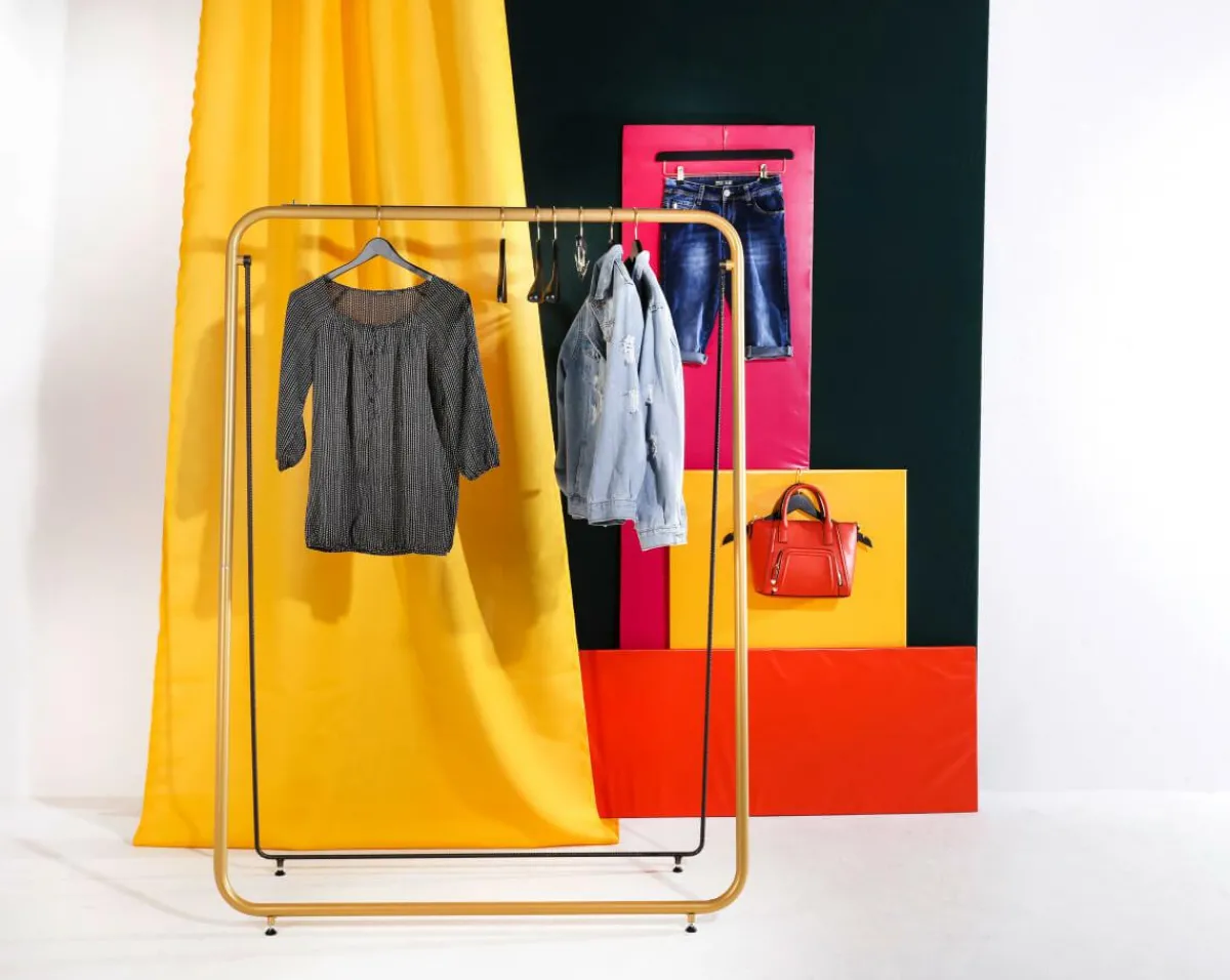 Percheros>DecoWoerner El Puesto De Ropa Confeccionada, 160 Cm oro