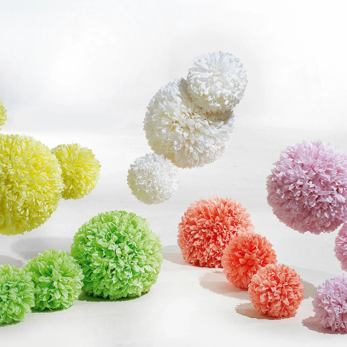 Decoración Temática|Decoración De Primavera>DecoWoerner Flor De Pompón, Ø 16 Cm, Amarilla, 2 Piezas amarillo
