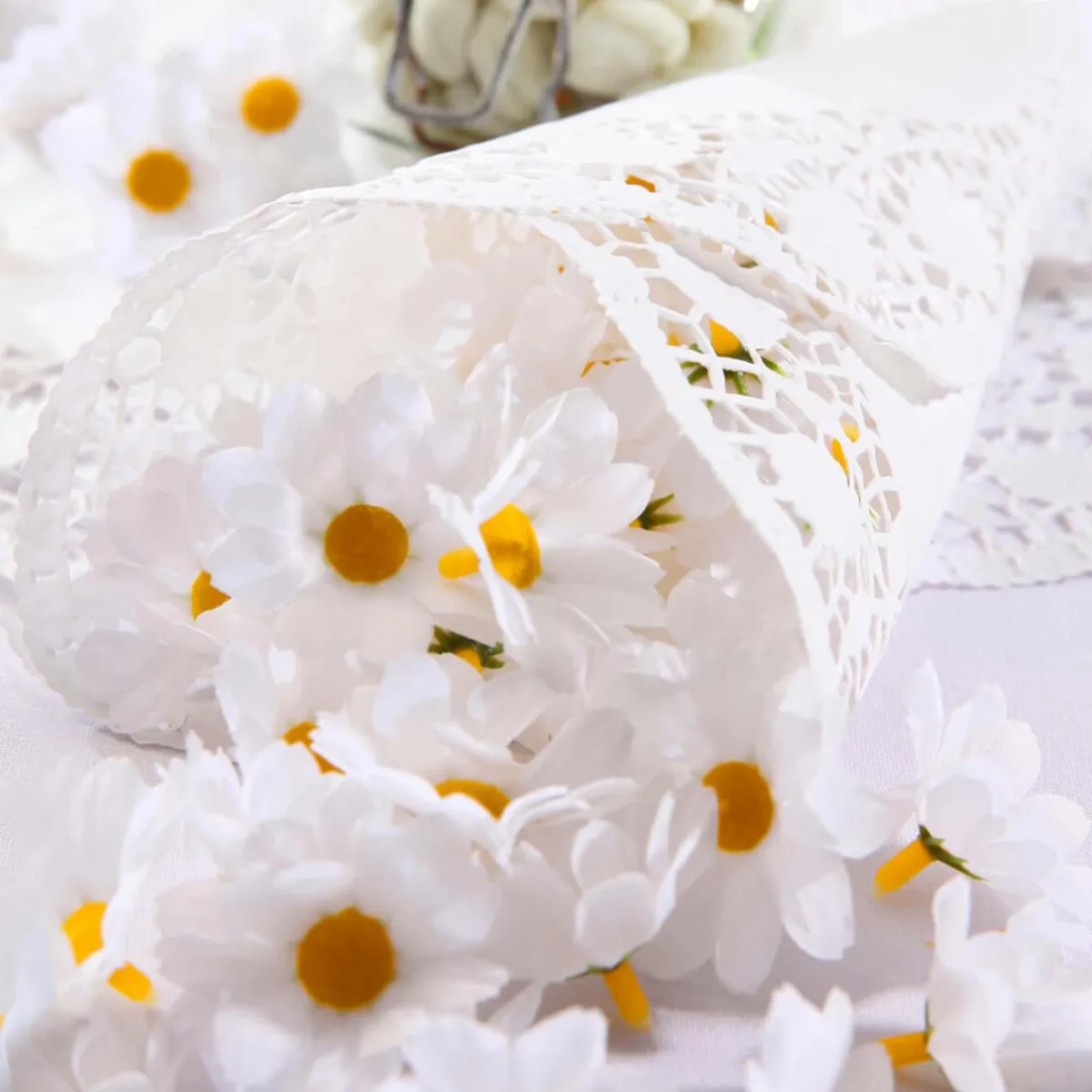 Decoración Dispersa|Decoración De Primavera>DecoWoerner Flores De Margaritas Decorativas, 72 Piezas blanco
