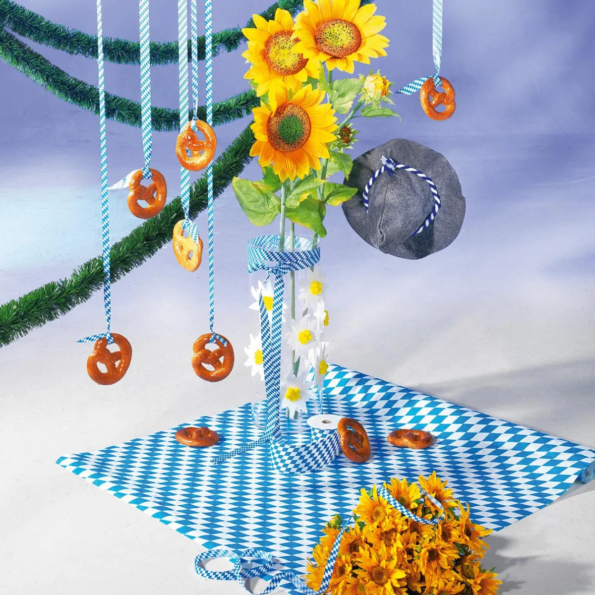 Guirnaldas De Navidad>DecoWoerner Guirnalda Para Festividades, Longitud 5 M verde