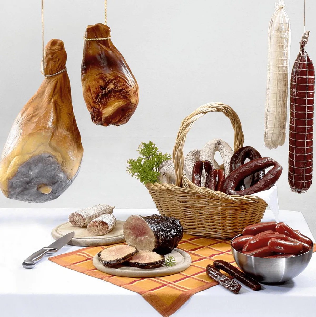 Carnes Y Embutidos>DecoWoerner Maniquí De Comida Landjäger rojo