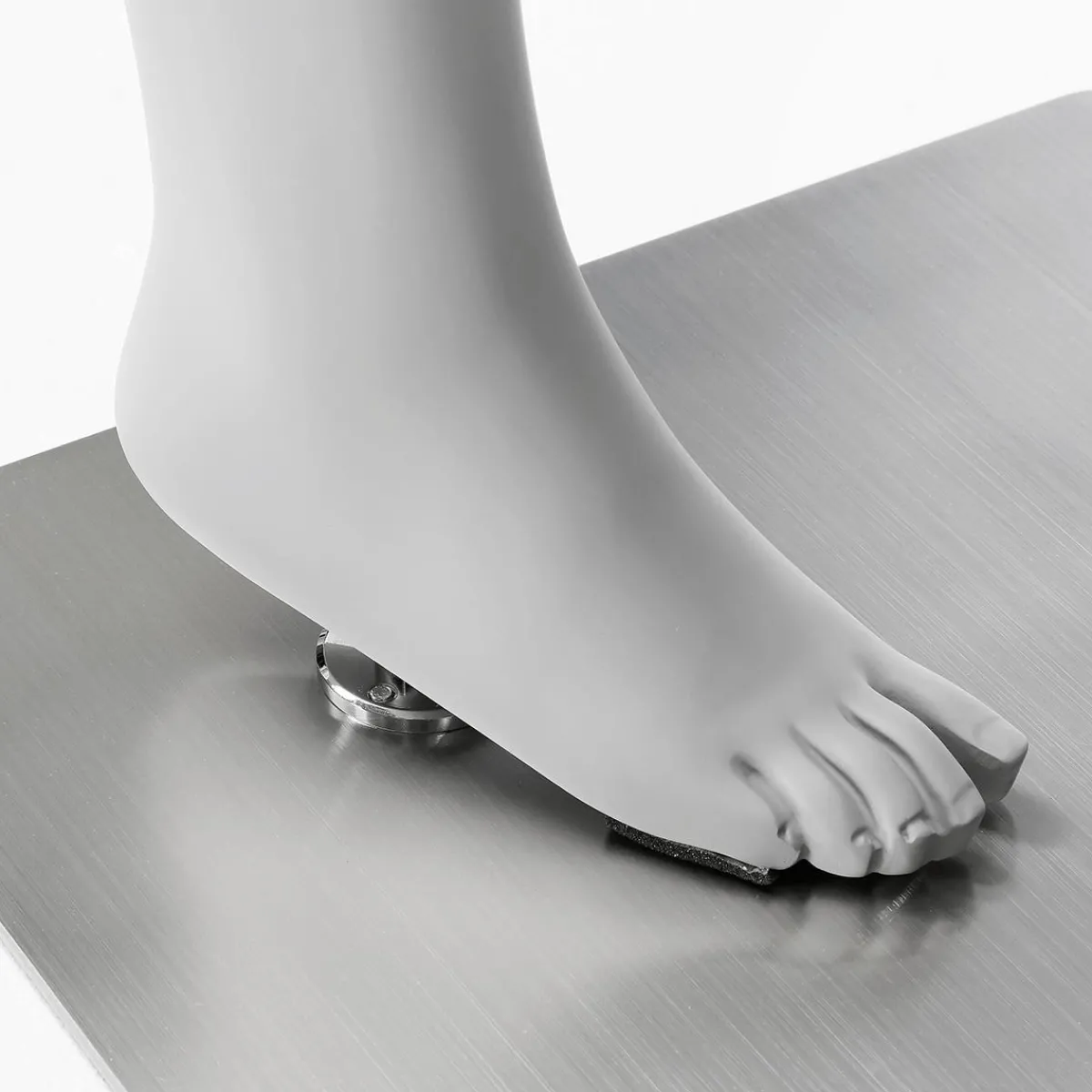 Maniquíes>DecoWoerner Maniquí Deportivo Mujer Deportista - Pierna Izquierda Al Descubierto Gris
