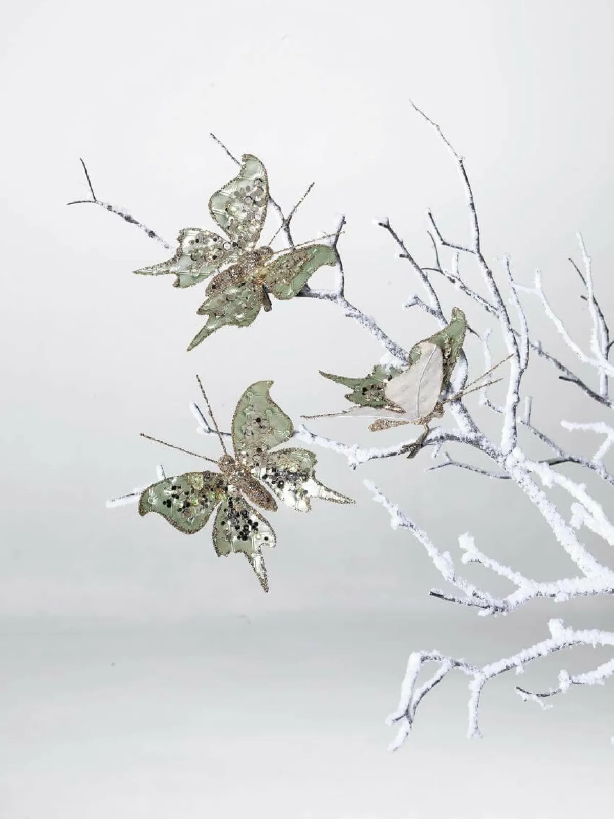Decoración De Animales|Decoración De Primavera>DecoWoerner Mariposa Con Clip, 13 Cm, 3 Piezas, Salvia verde