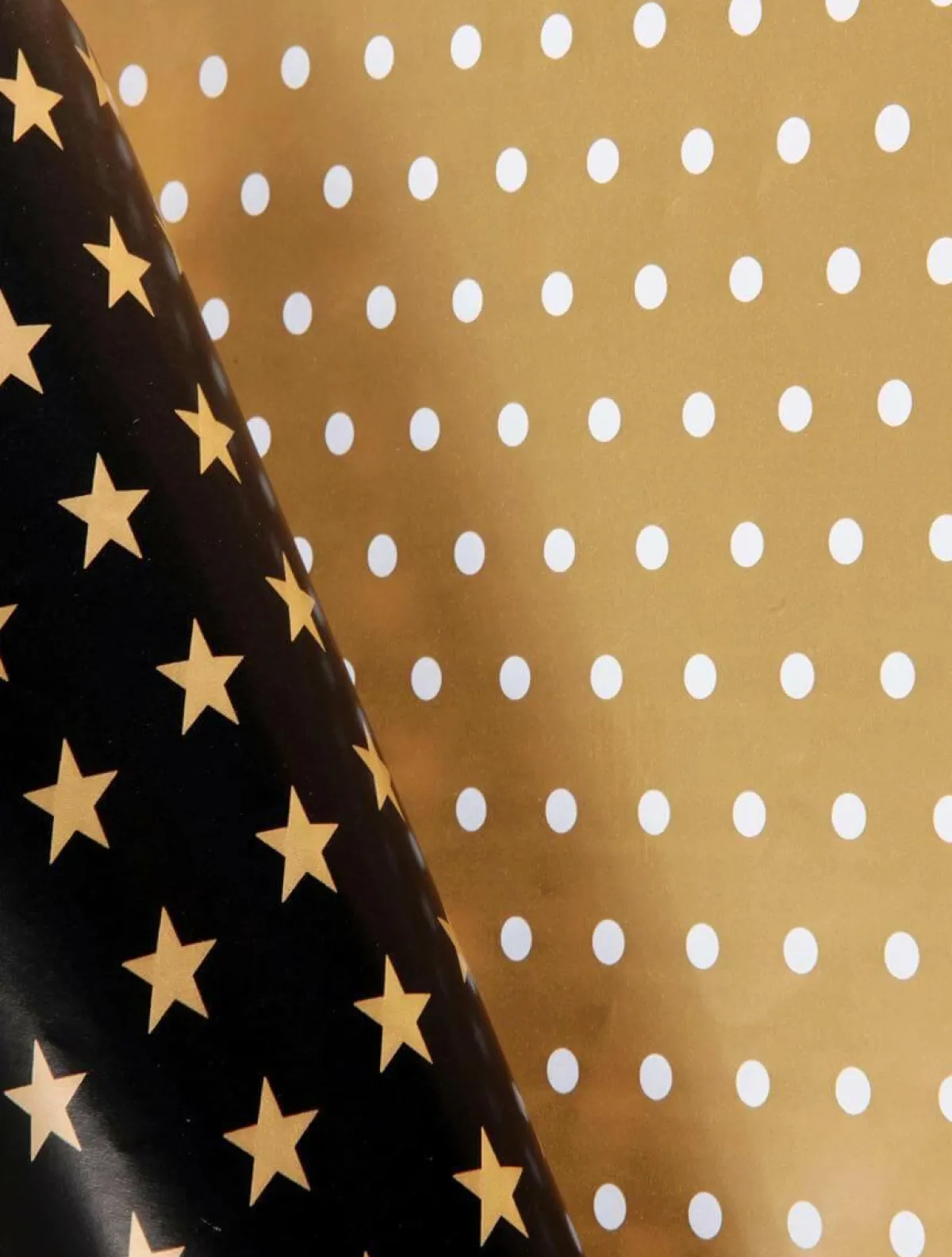 Papel De Regalo>DecoWoerner Papel De Regalo Navideño De Doble Cara Con Estrellas Y Puntos Negros Y Dorados - Rollo De Papel De Regalo De 50 M oro