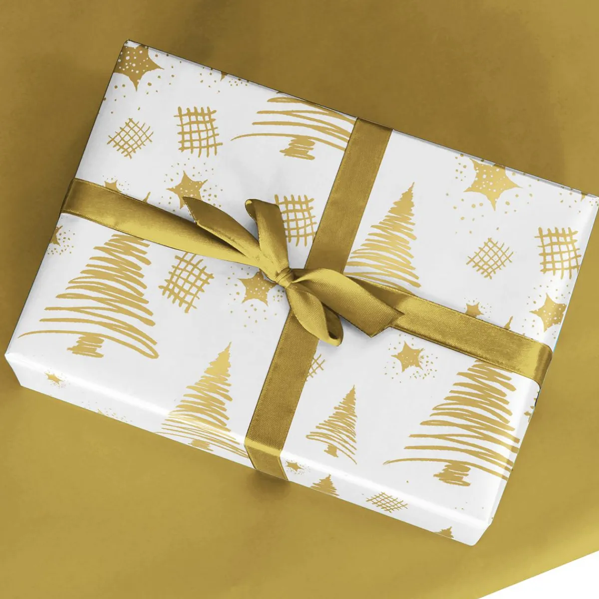 Papel De Regalo|Go Green - Envoltorio Para Regalo Ecológico>DecoWoerner Papel De Regalo Navideño Sostenible De Doble Cara Con Abetos Y Estrellas En Dorado - Bobina De Papel De Regalo De 50 M oro