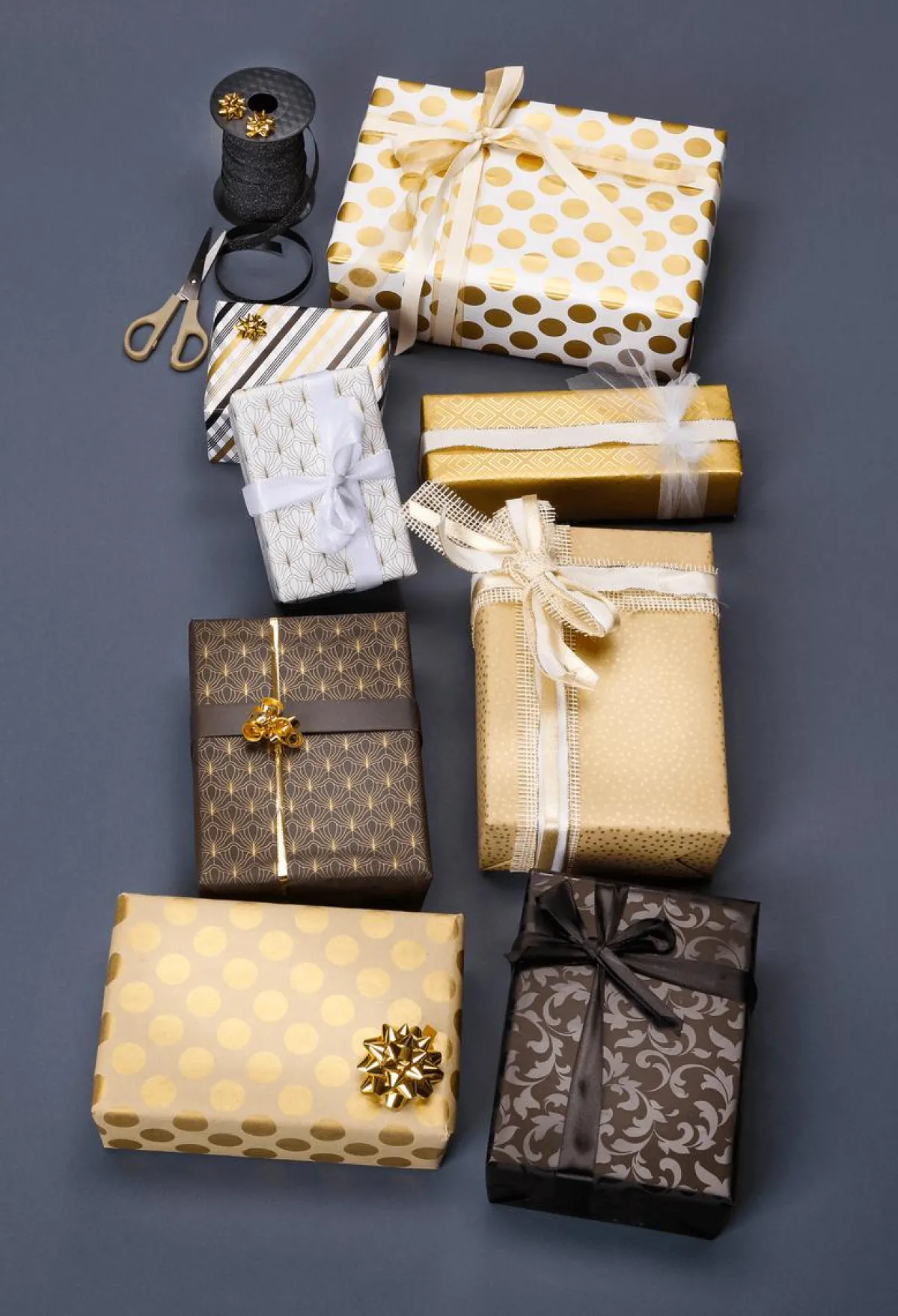 Papel De Regalo|Go Green - Envoltorio Para Regalo Ecológico>DecoWoerner Papel Kraft Reciclado Con Motivo De Abanico Dorado - Bobina De Papel De Regalo De 50 M negro