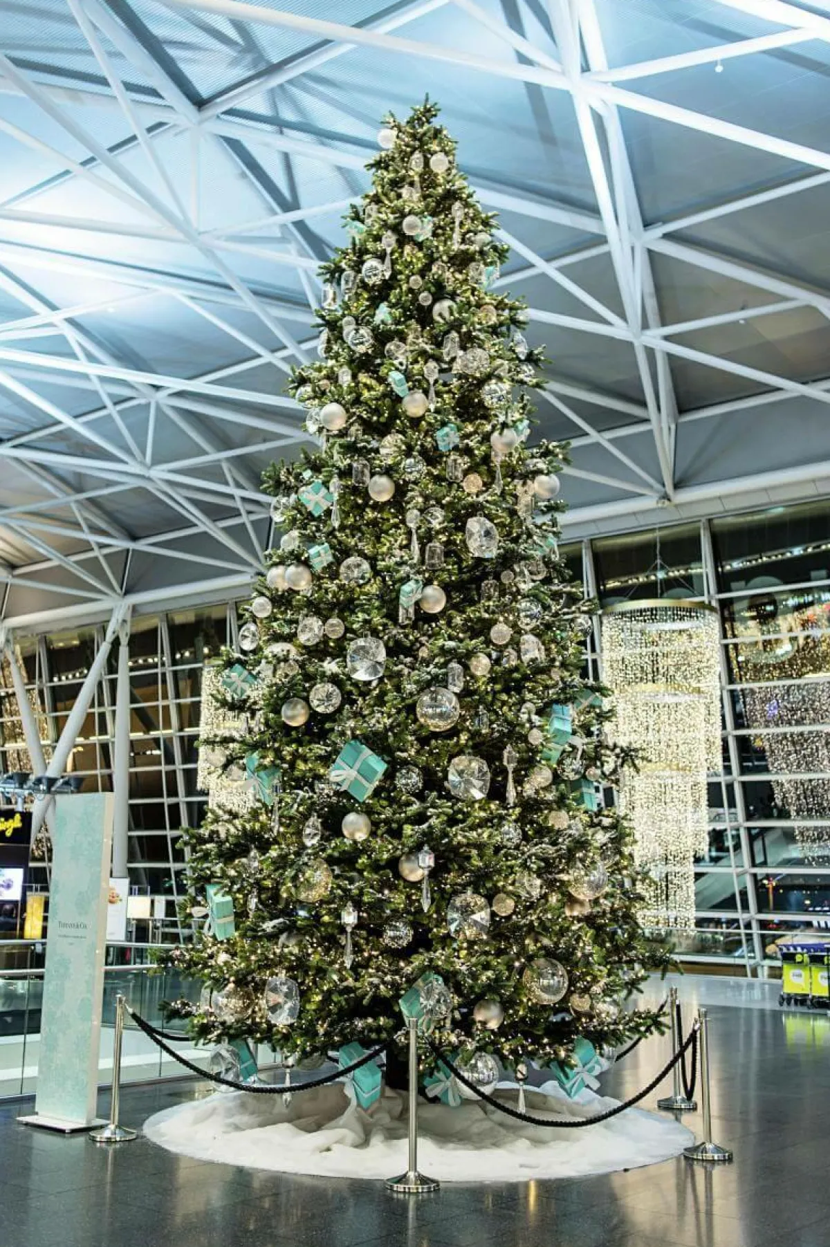Árboles Gigantescos>DecoWoerner Árbol De Navidad Artificial Gigante "Deluxe verde