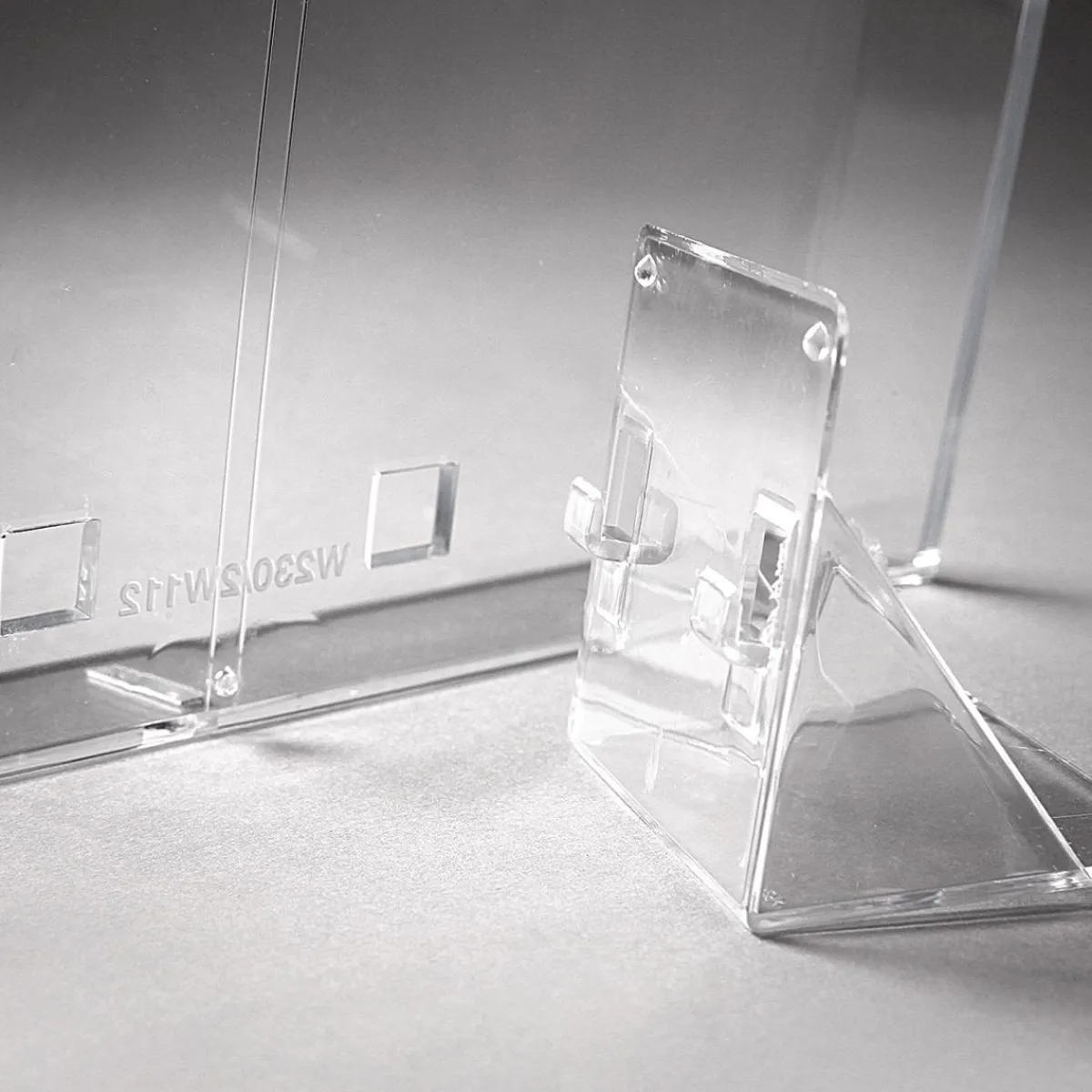 Expositores Para Tiendas>DecoWoerner Soporte Para Folletos Flexi DIN A5 transparente