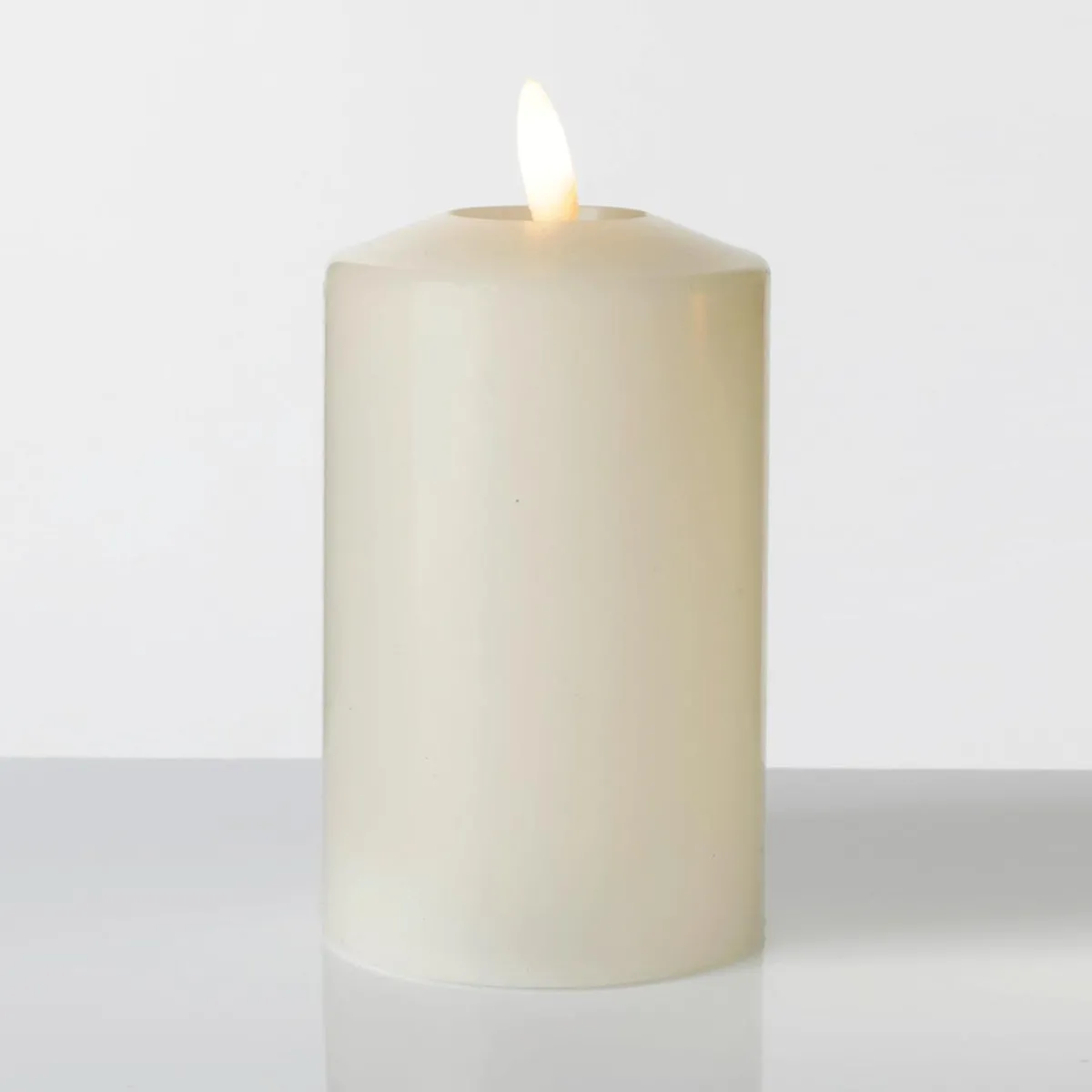 Luz Decorativa|Figuras De Navidad>DecoWoerner Vela De Cera LED 7,5 X 14,5 Cm blanco